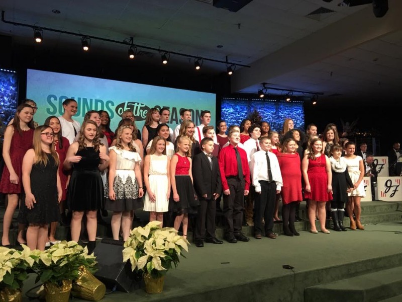 Nell RIV School District Nell Jr. High Choir Performs in the Sounds of the Season